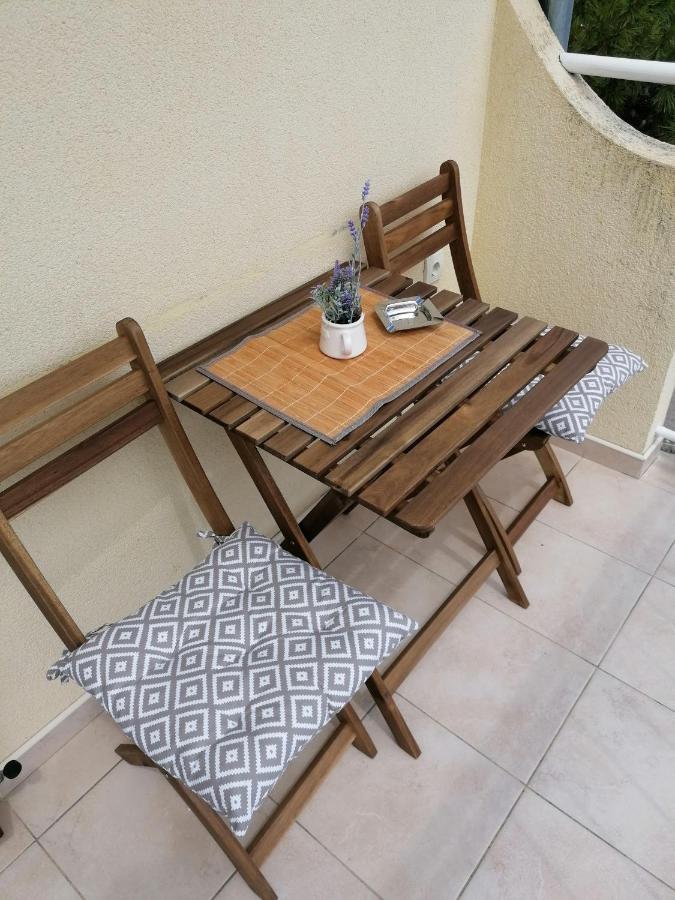 Apartment By The Beach Primošten Buitenkant foto